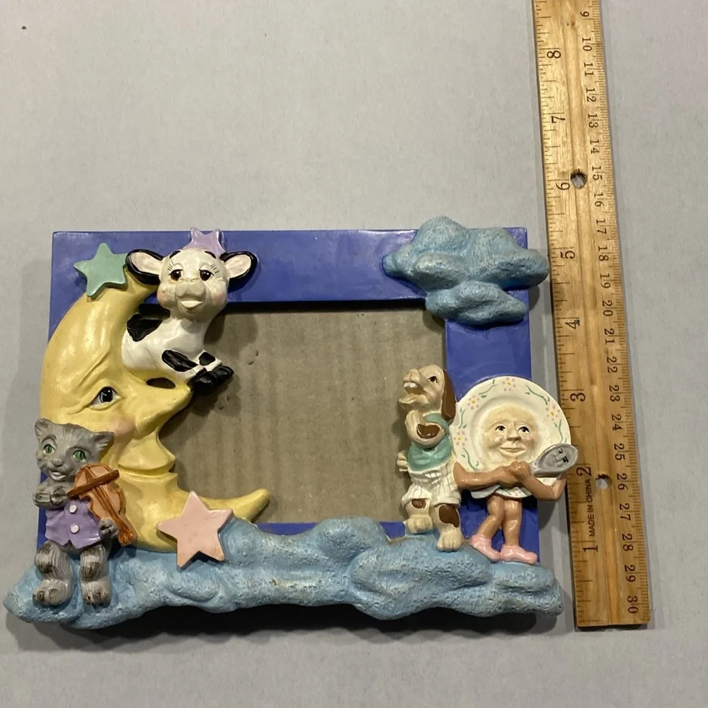 Vintage 3D baby nursery picture frame cow jumped over the moon 90s